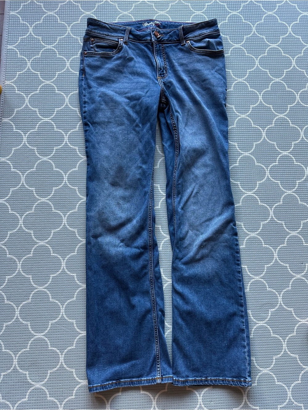 Ladies Wrangler Blue Jeans